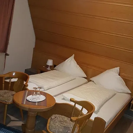 Restaurant Paelzer-buwe 3*