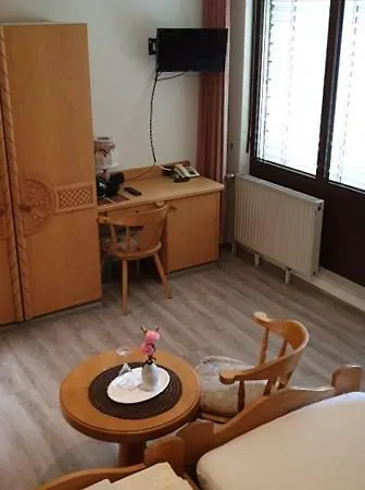 Hotell Restaurant Paelzer-buwe Haßloch